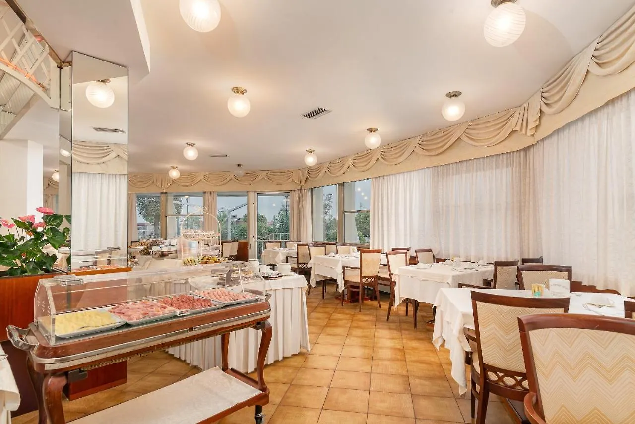 Universal Hotel Cervia