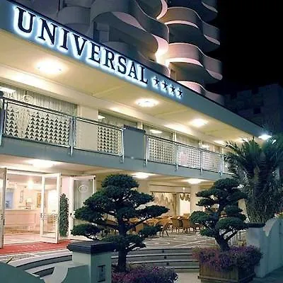 Universal Hotel تّشيرفييا
